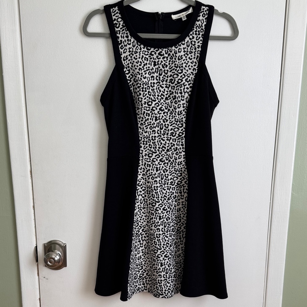 Robbi & Nikki Black and White Leopard Mini Dress